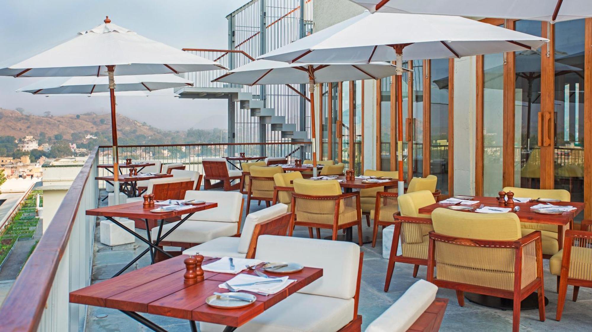 ราส เทวีครห์ Hotel Delwara ภายนอก รูปภาพ