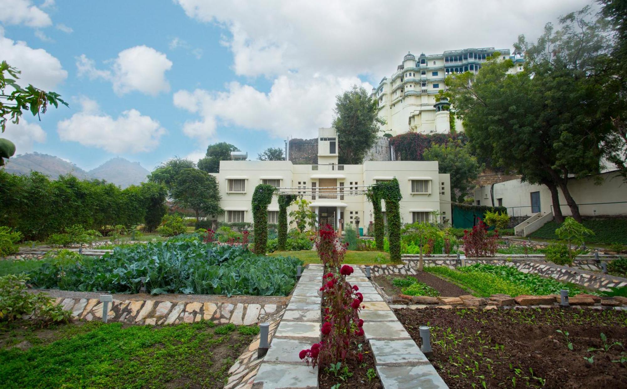 ราส เทวีครห์ Hotel Delwara ภายนอก รูปภาพ