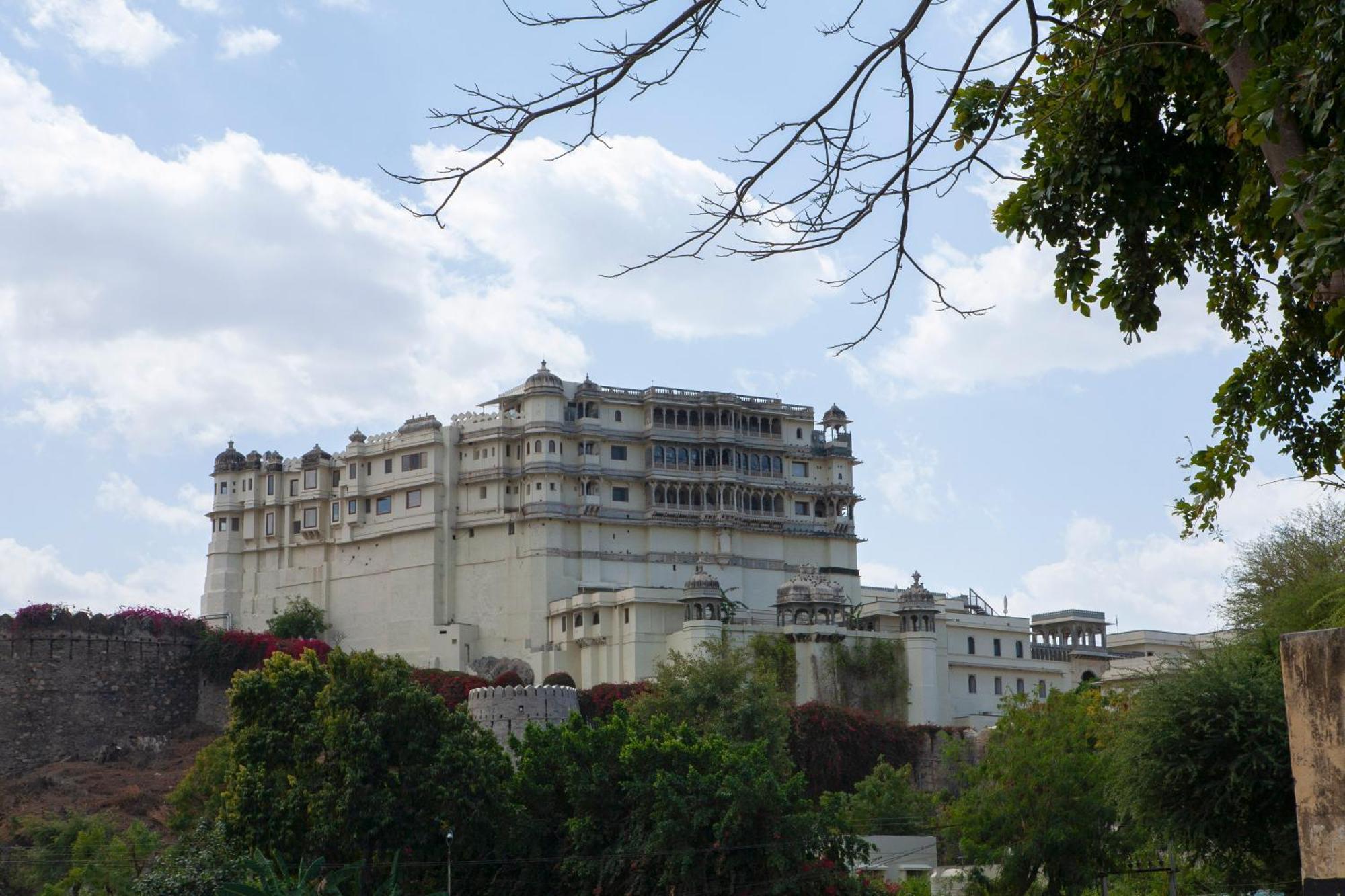 ราส เทวีครห์ Hotel Delwara ภายนอก รูปภาพ