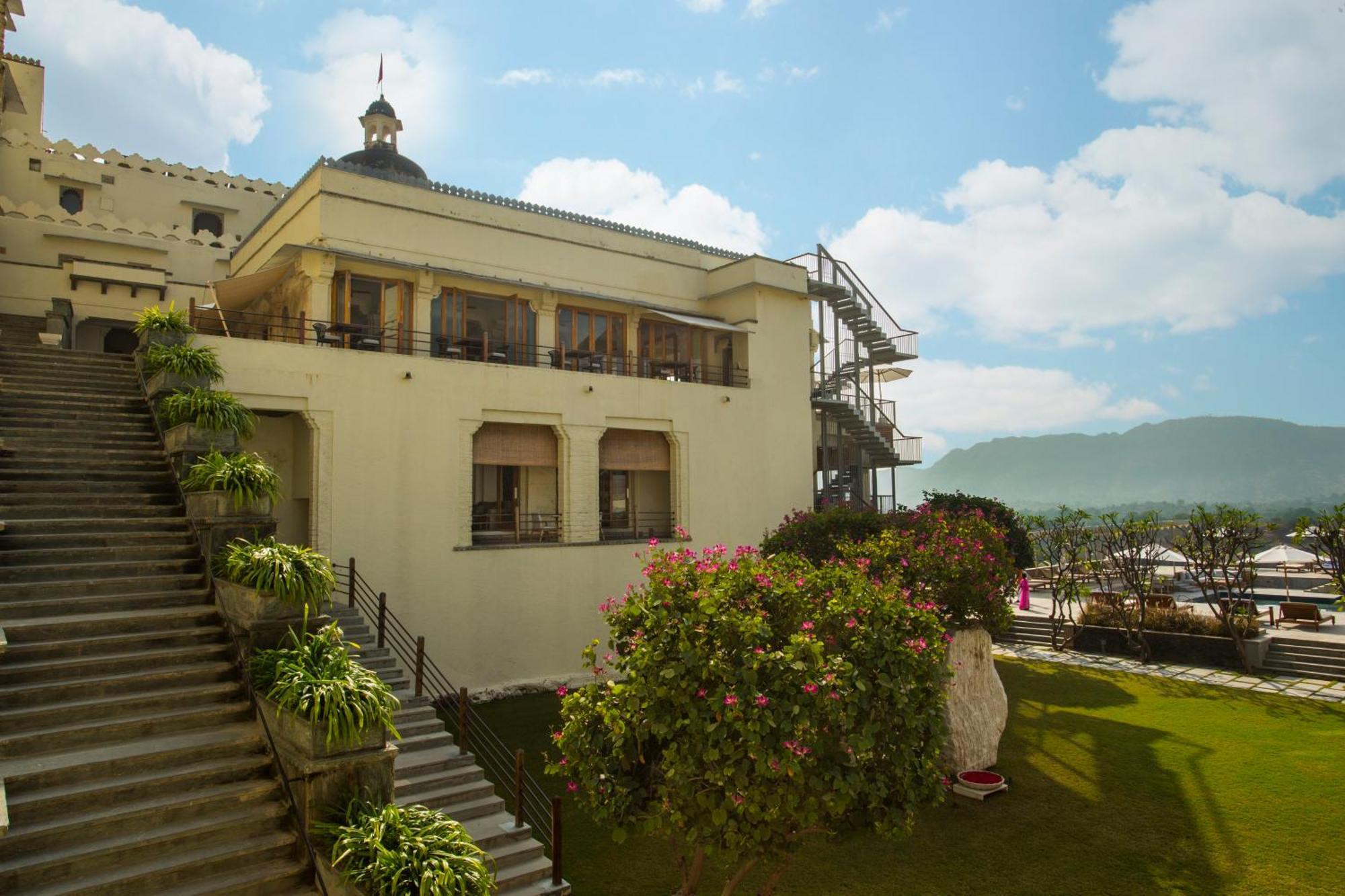 ราส เทวีครห์ Hotel Delwara ภายนอก รูปภาพ